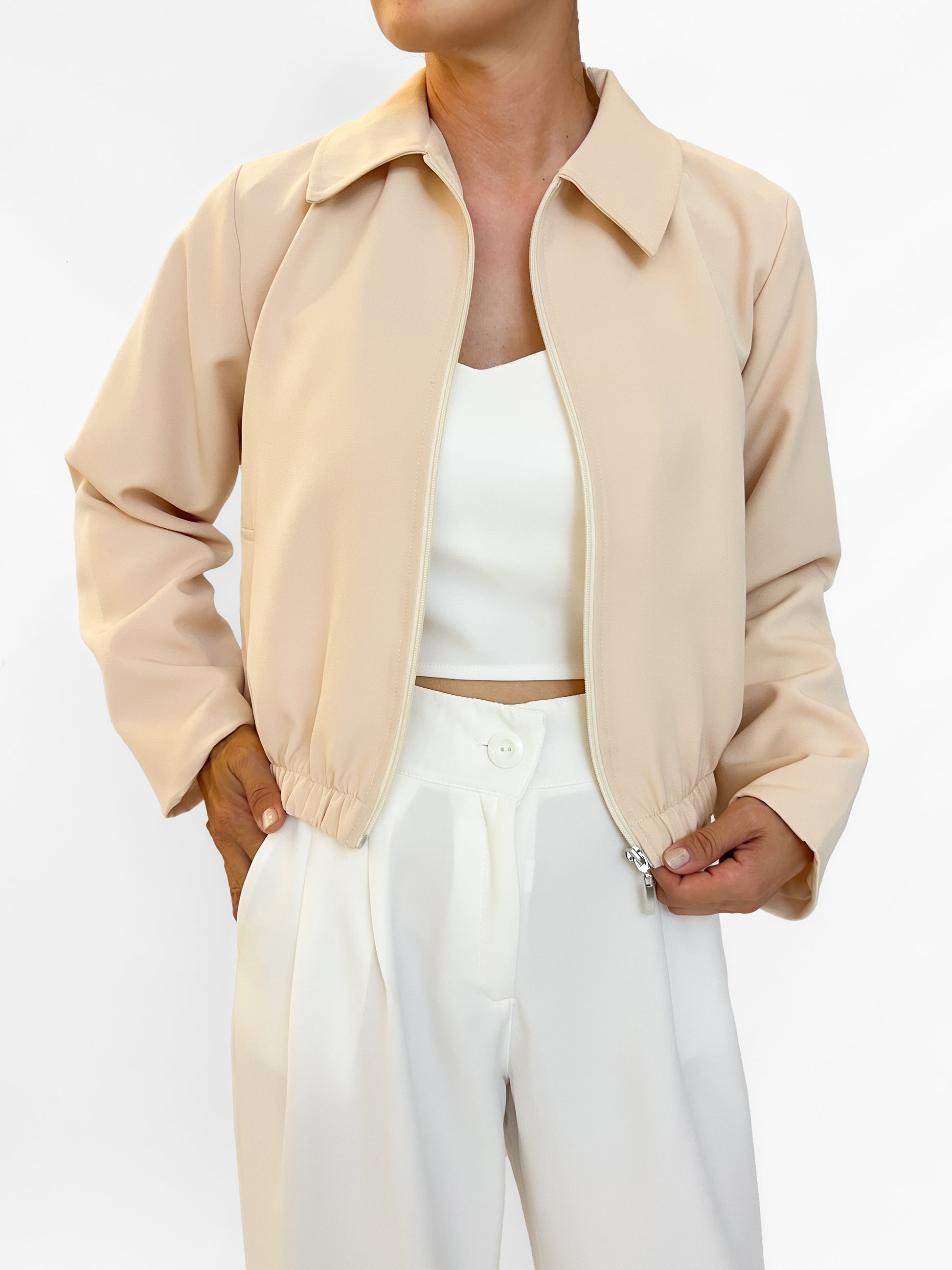 8437 Campera Clau