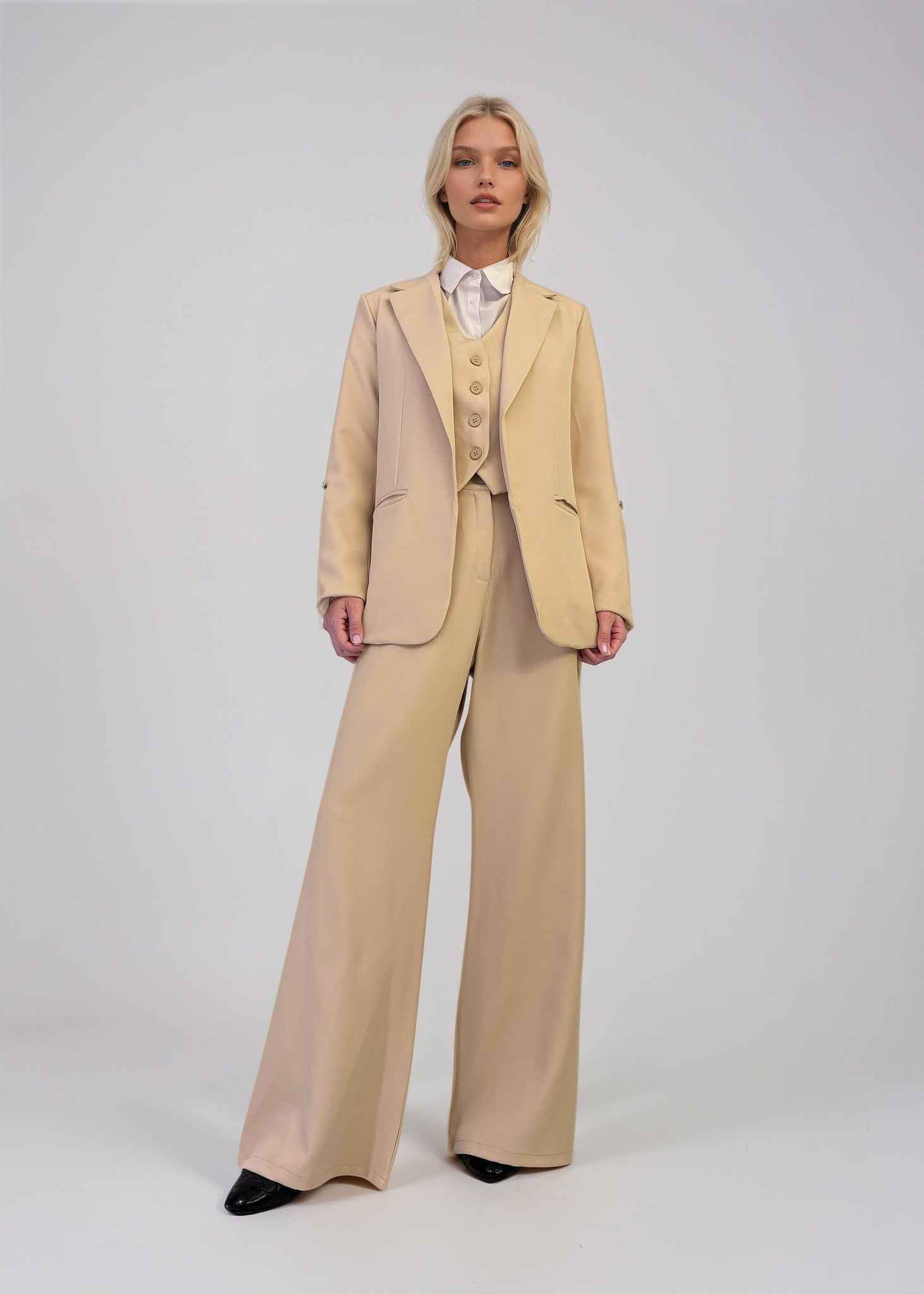 6127 Saco Bohemian