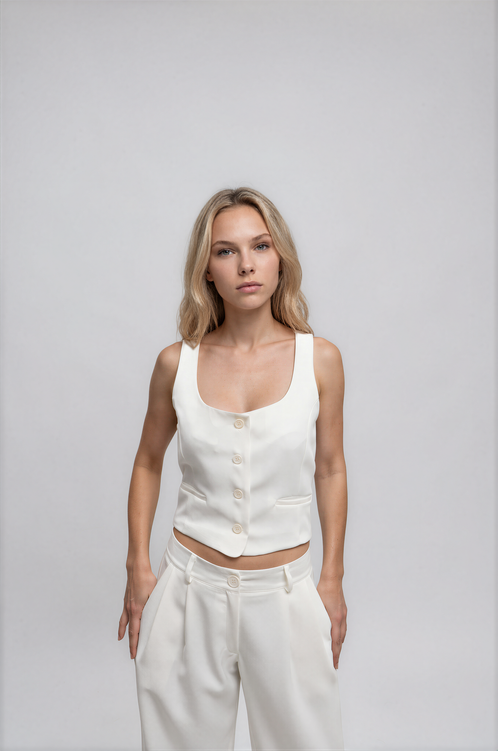 8811 Chaleco Delfina
