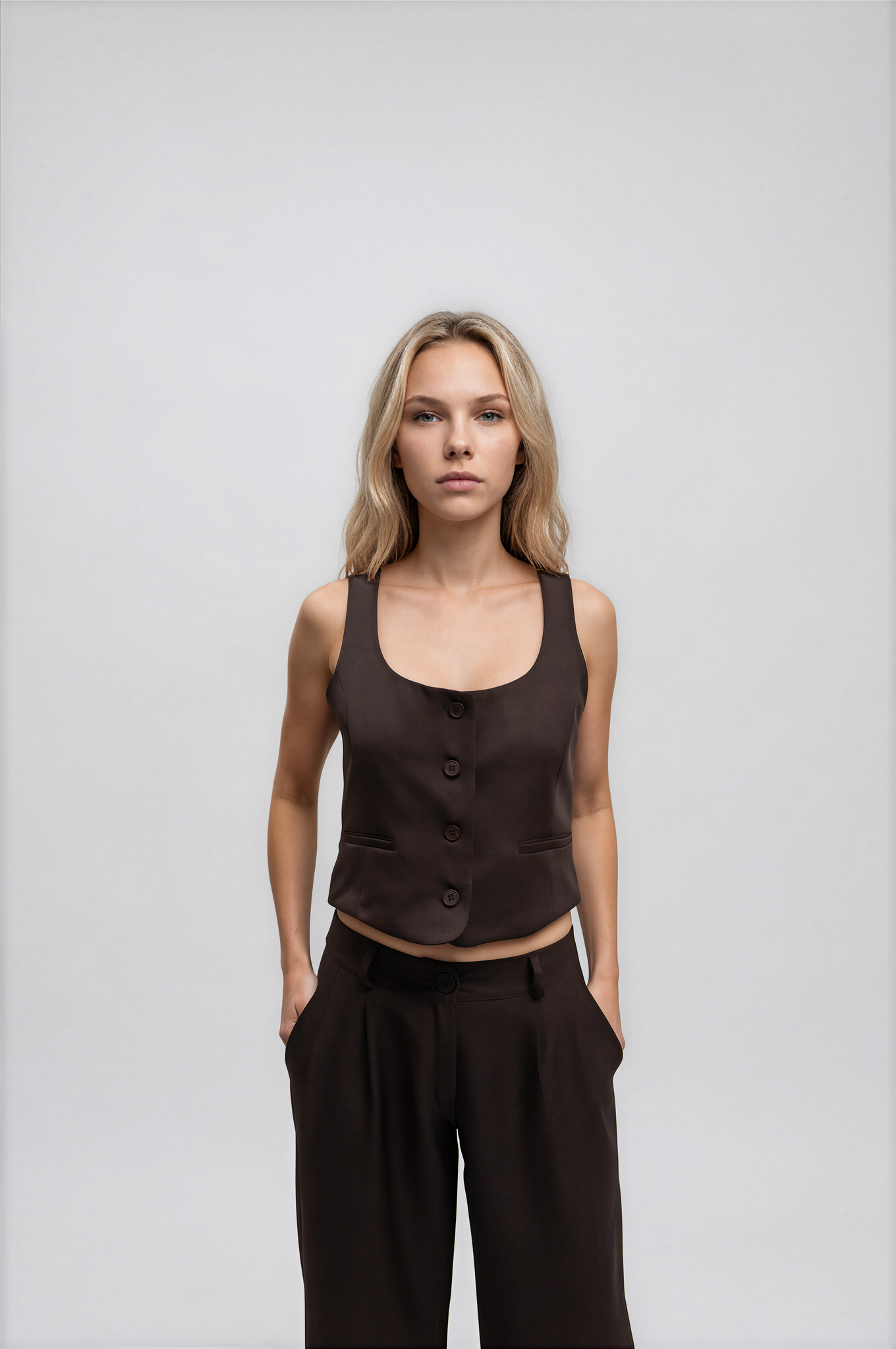 8811 Chaleco Delfina