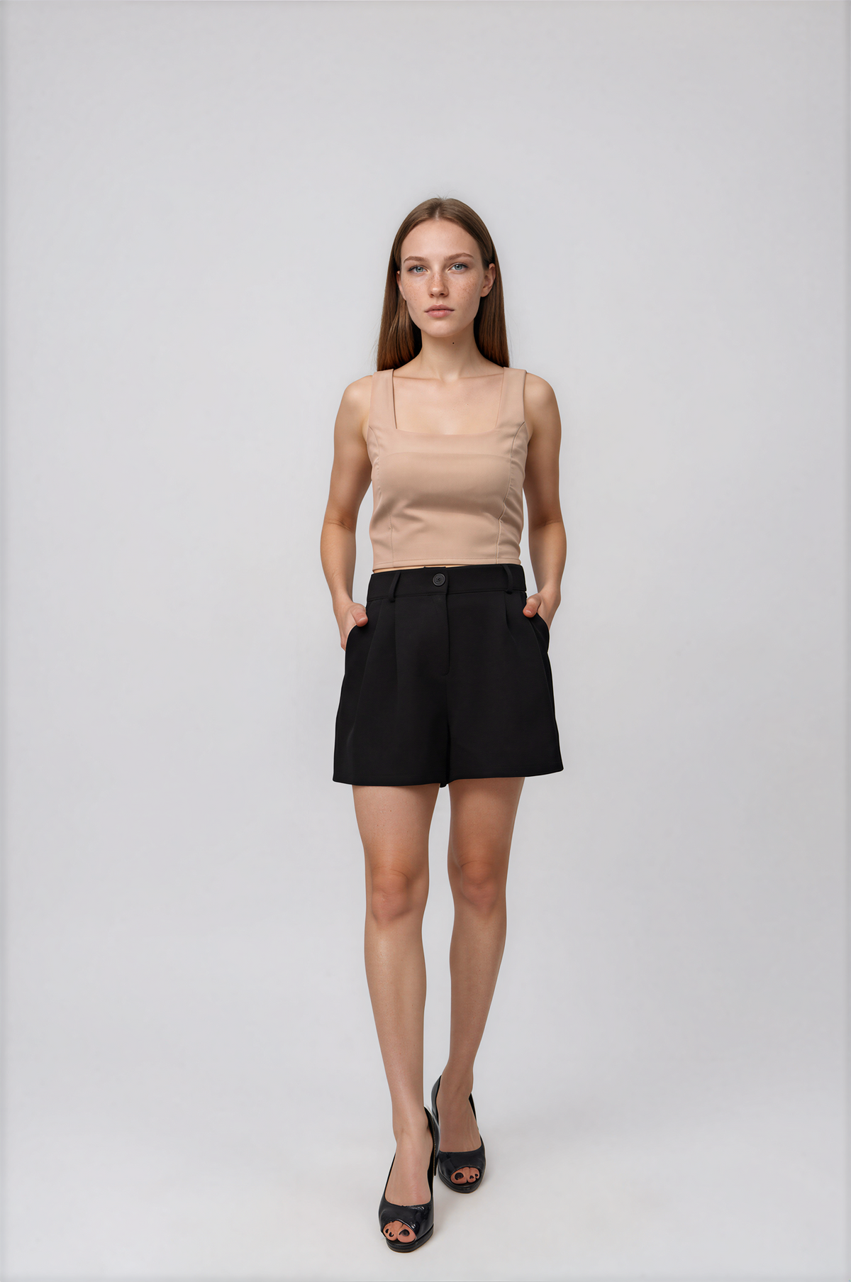 8106 Short Cira