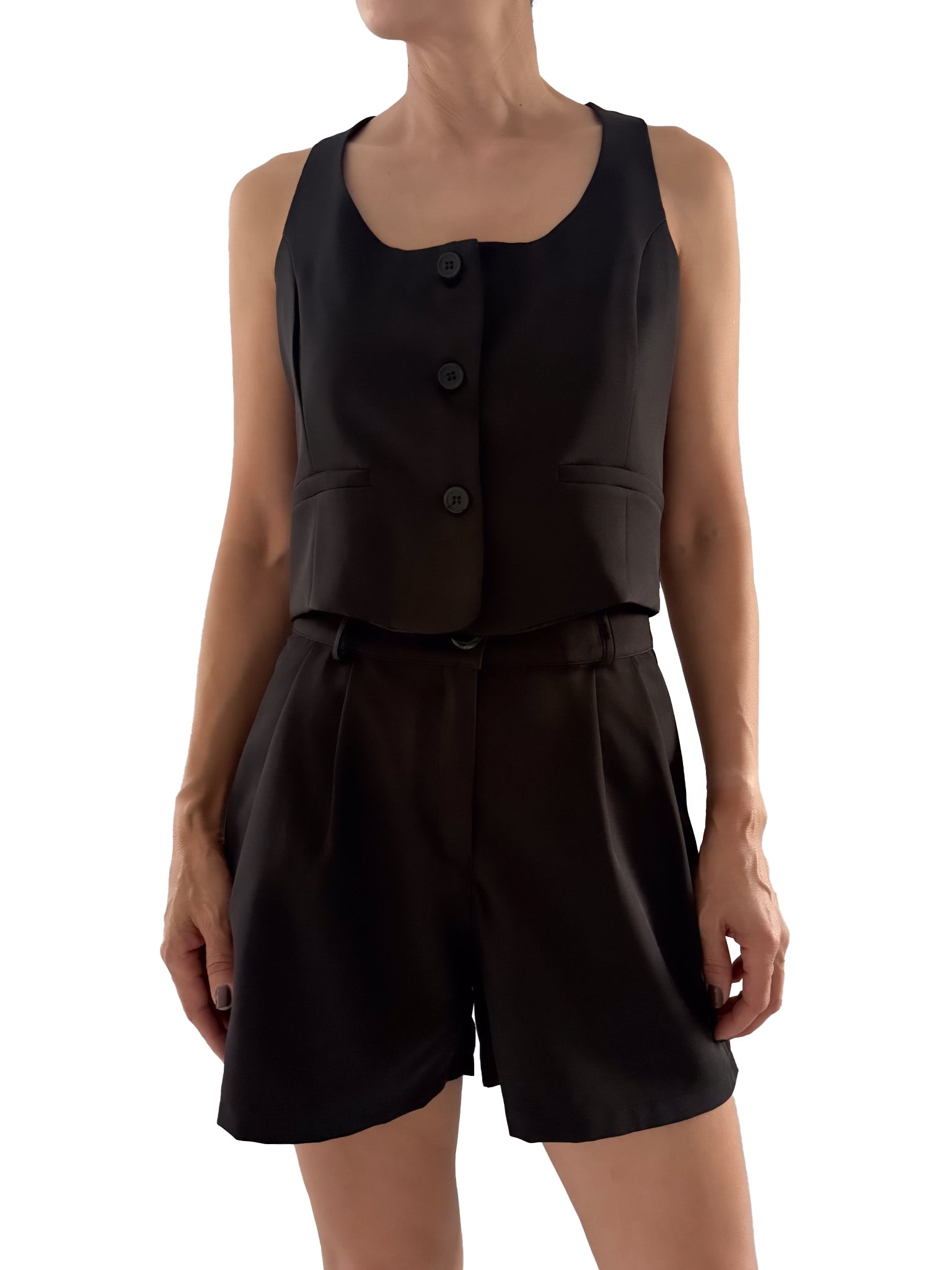 8106 Short Cira