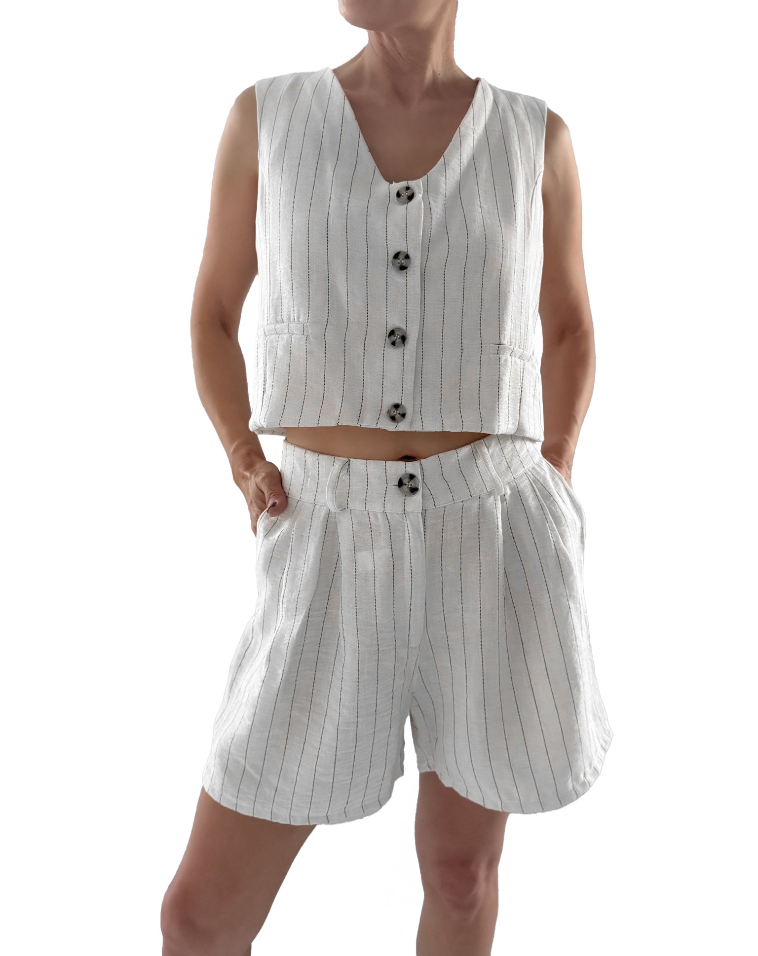 8665 Short Sara Lino