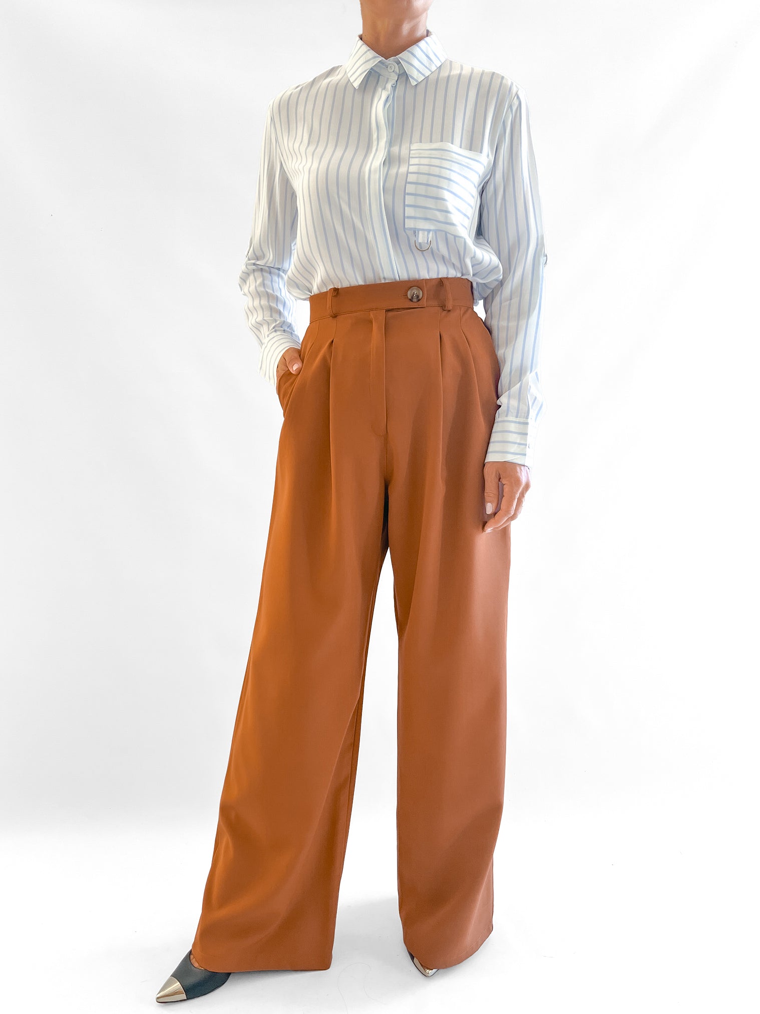 8345 Pantalón Latina