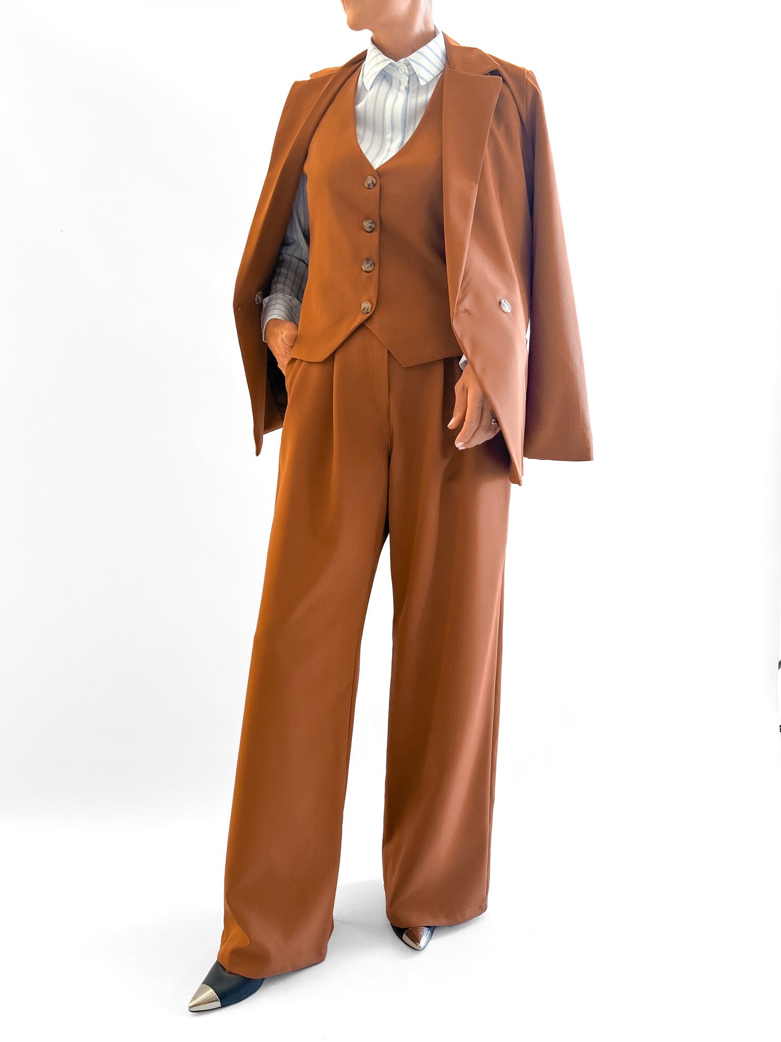 8345 Pantalón Latina