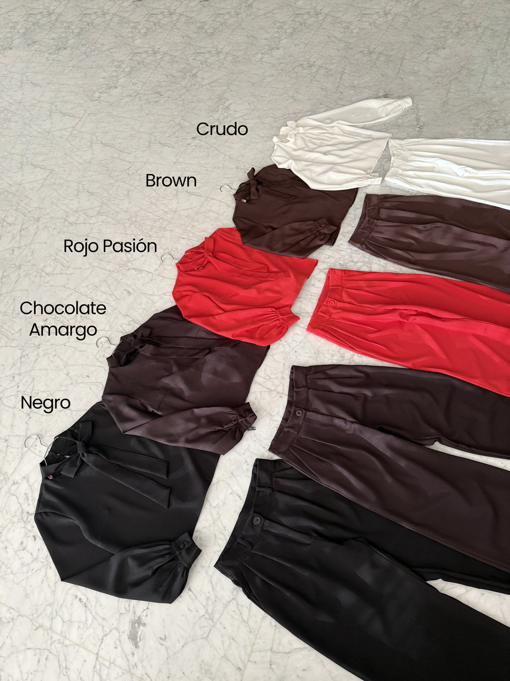 9081 Blusa Aitia Manga Larga