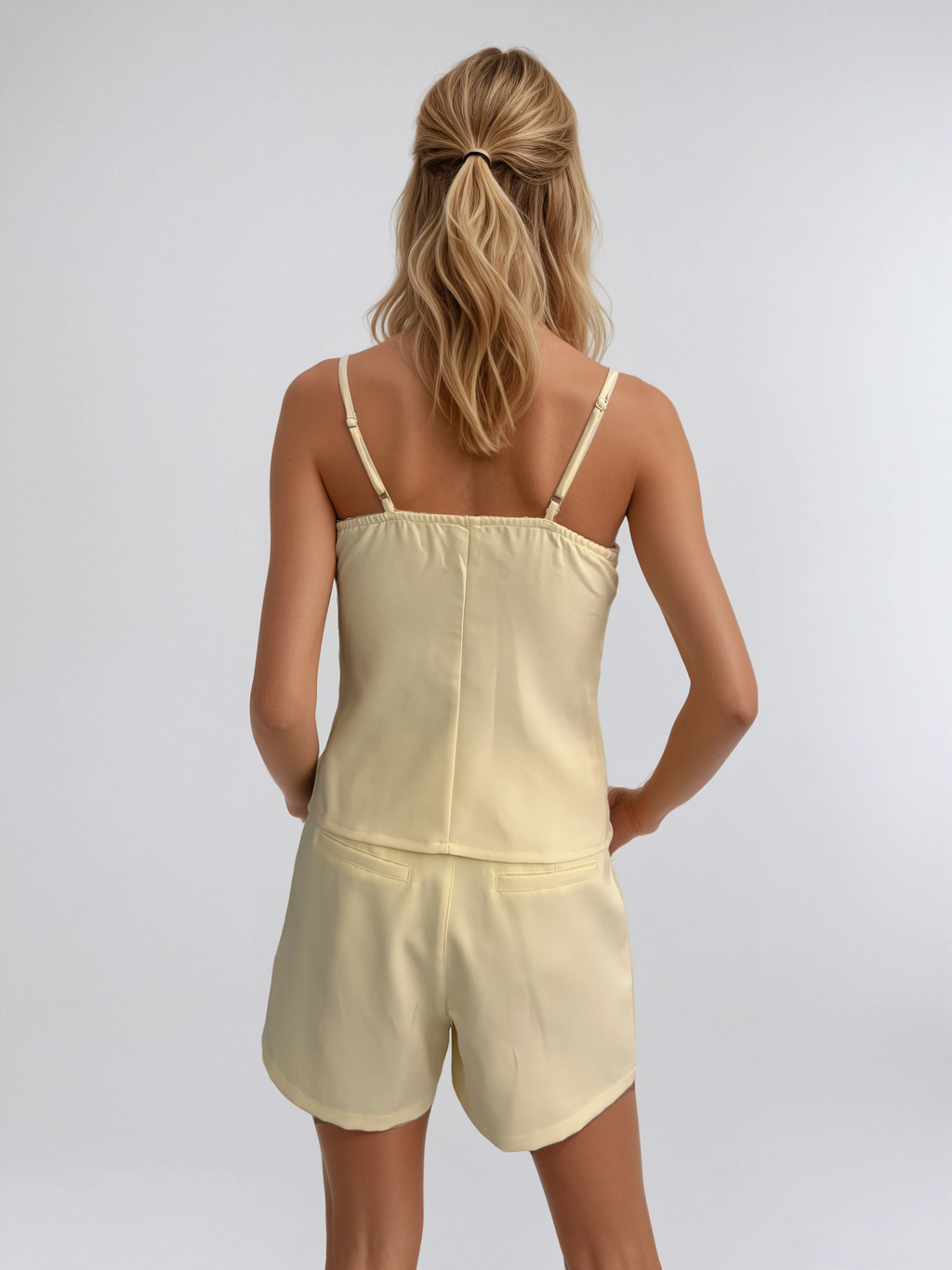 8916 Musculosa Nelly