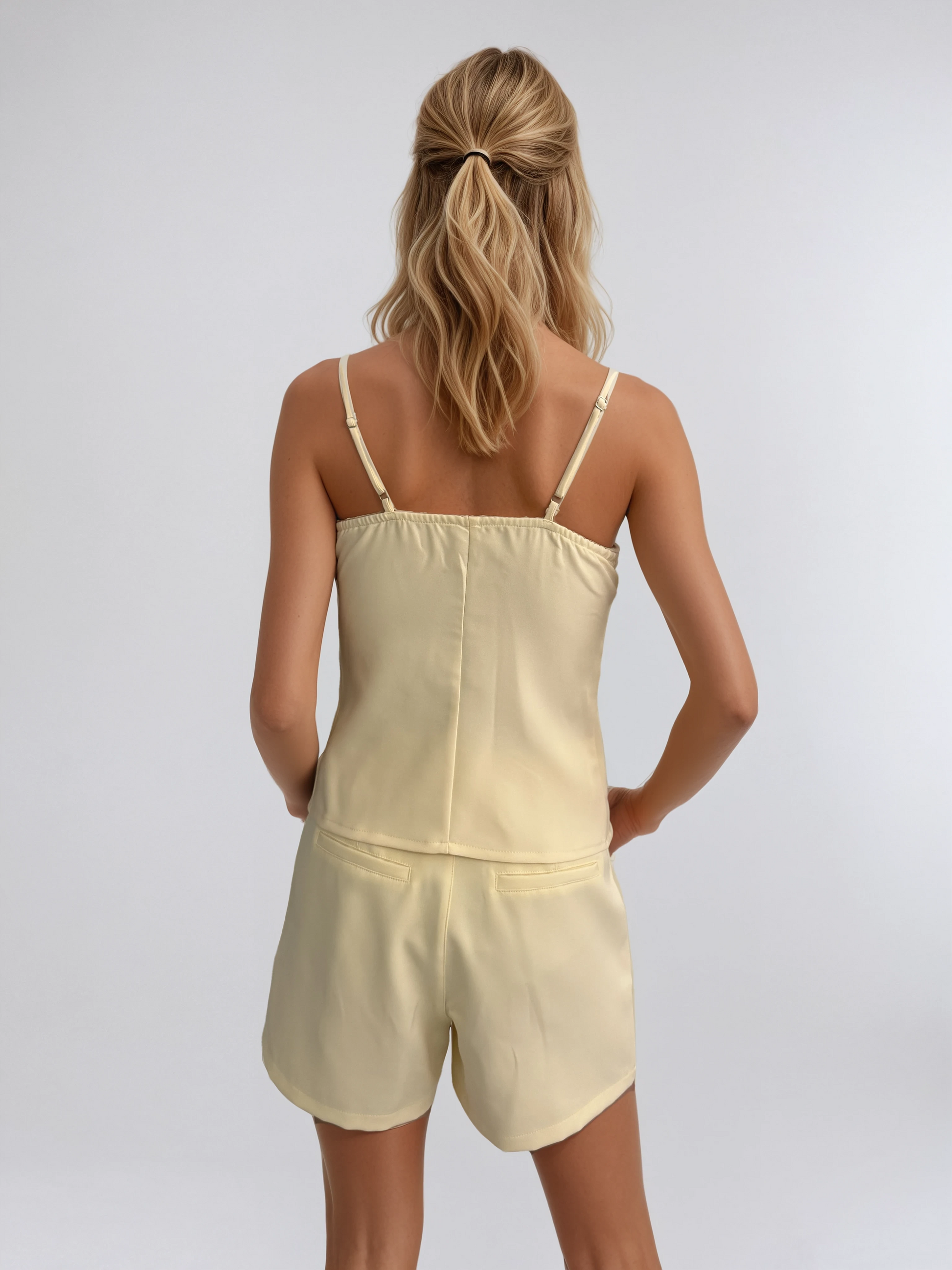 8916 Musculosa Nelly