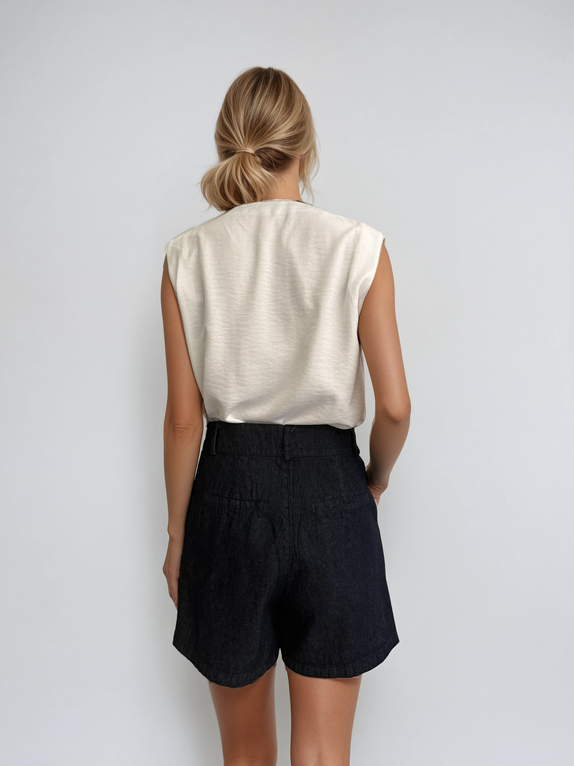 8106 Short Cira Jean