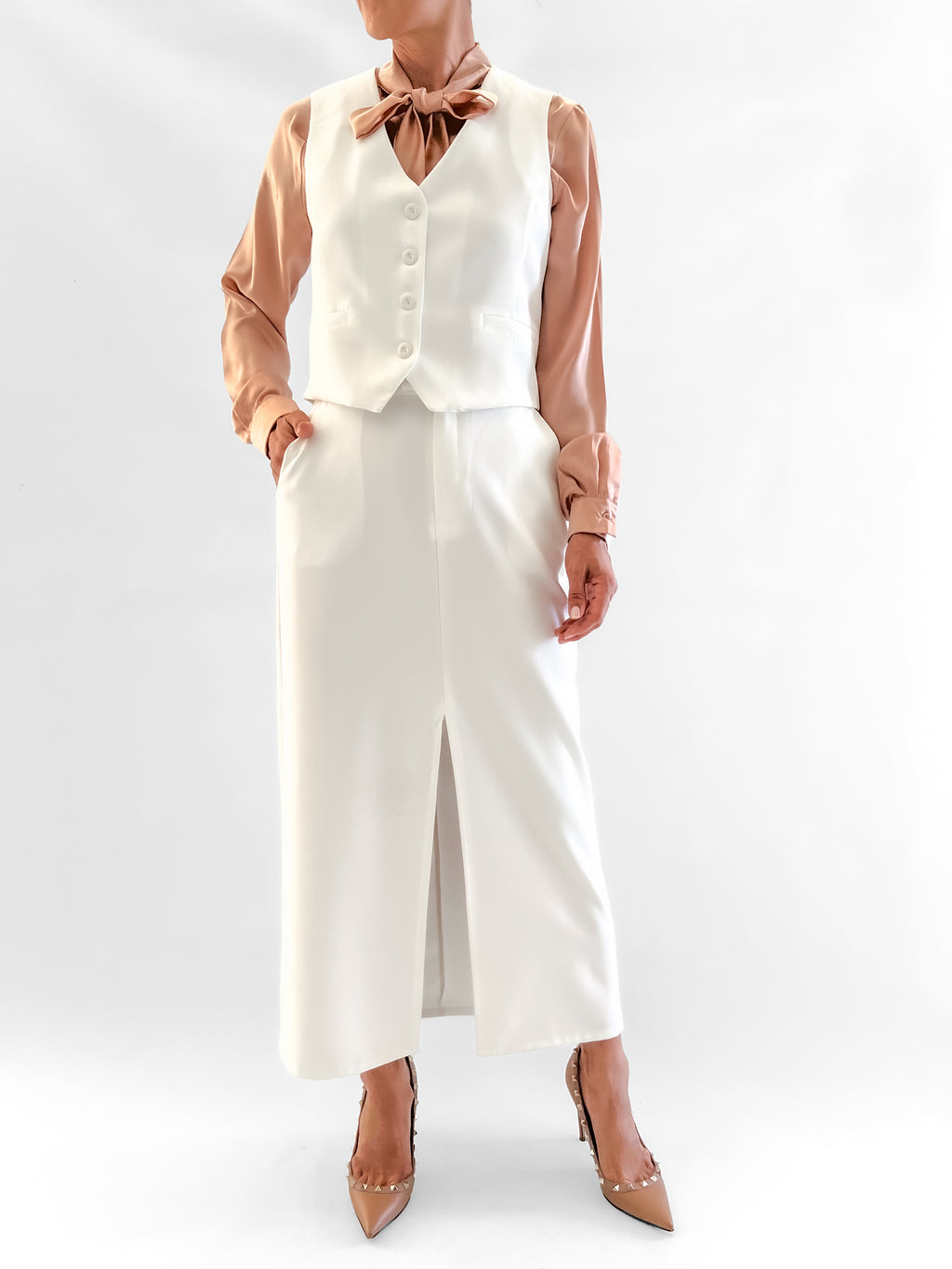8323 Pollera Larga Pame
