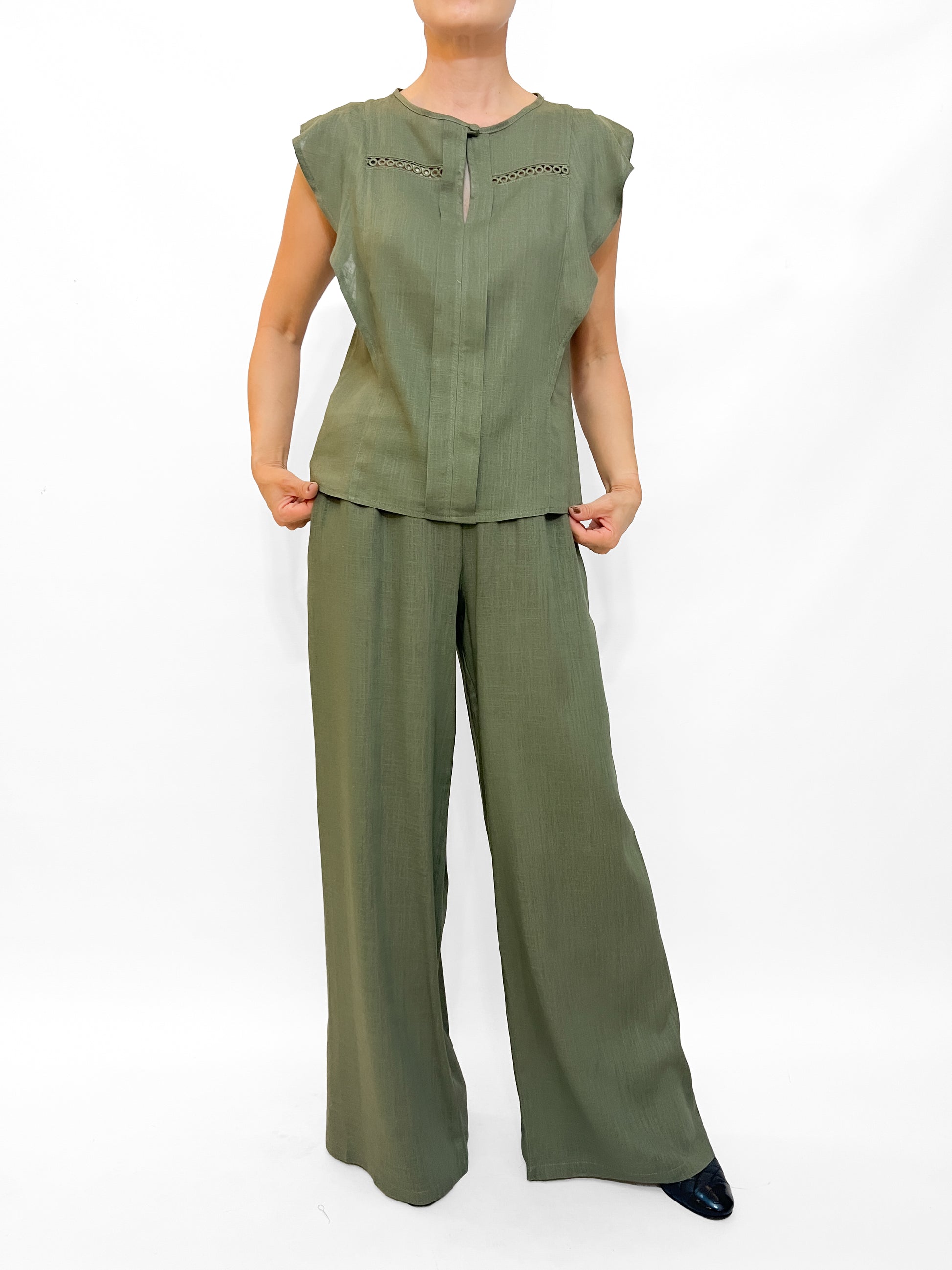 8594 Blusa Nair Lino