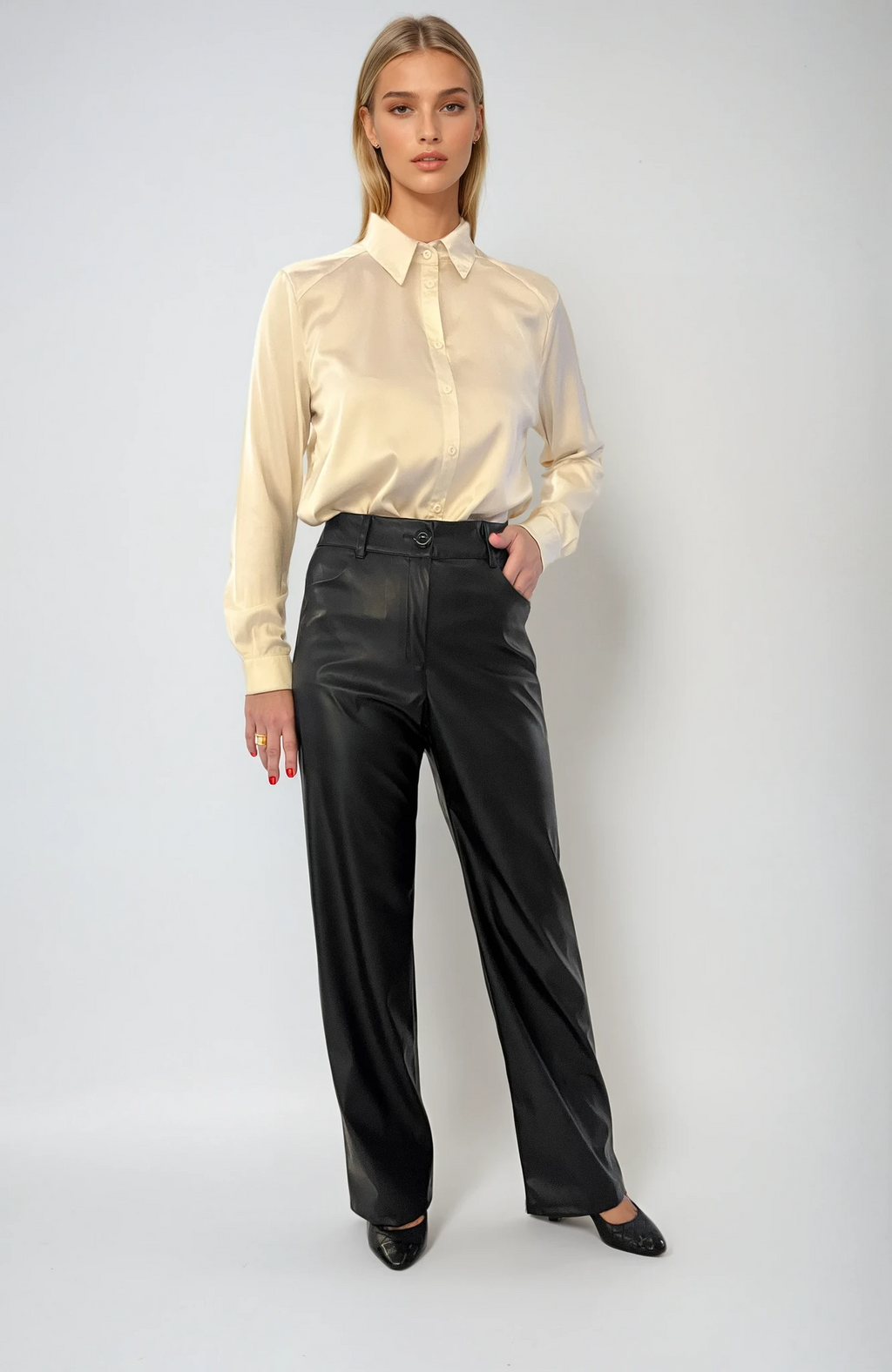 8418 Pantalón Seli Cuero