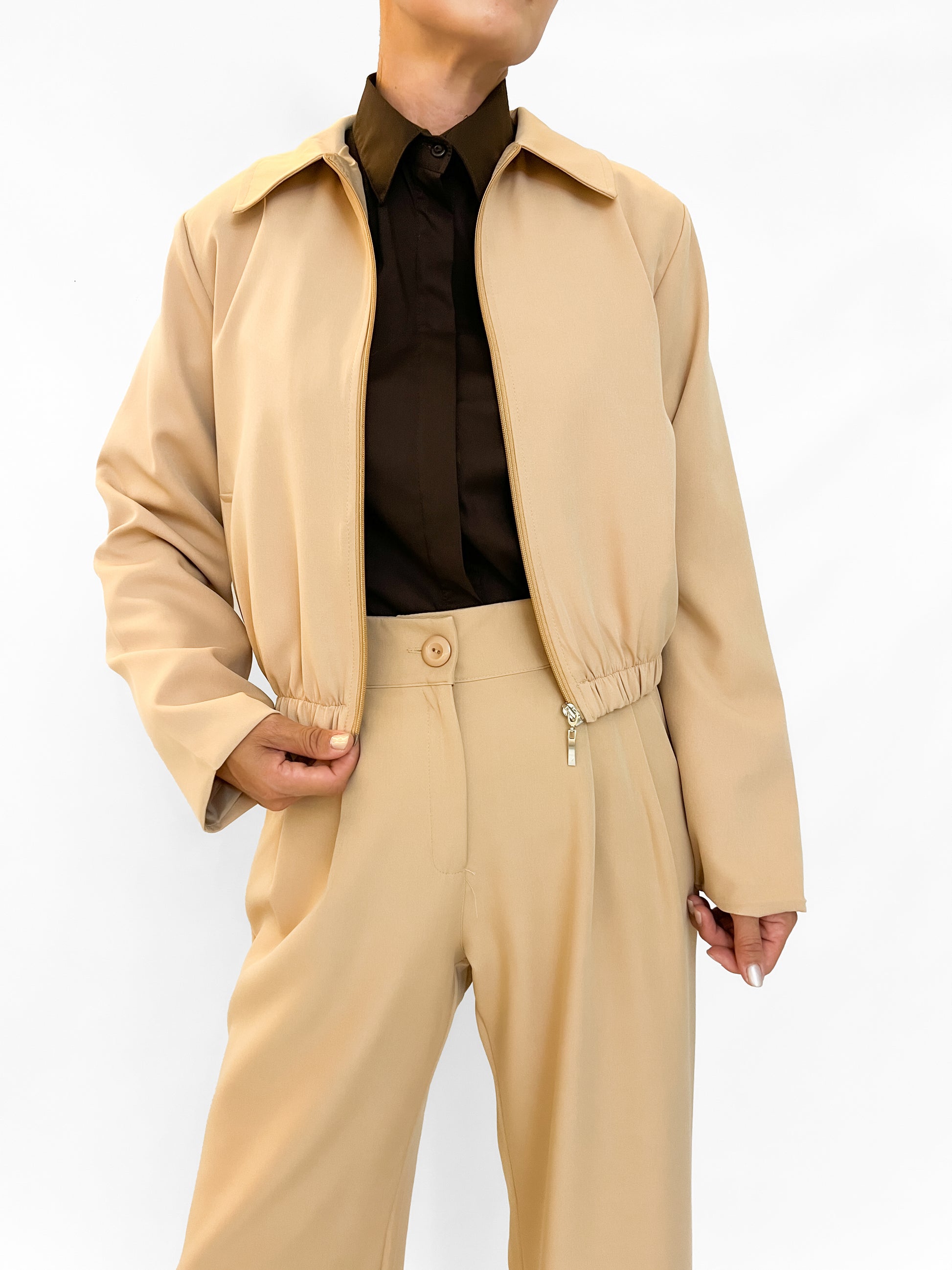 8437 Campera Clau