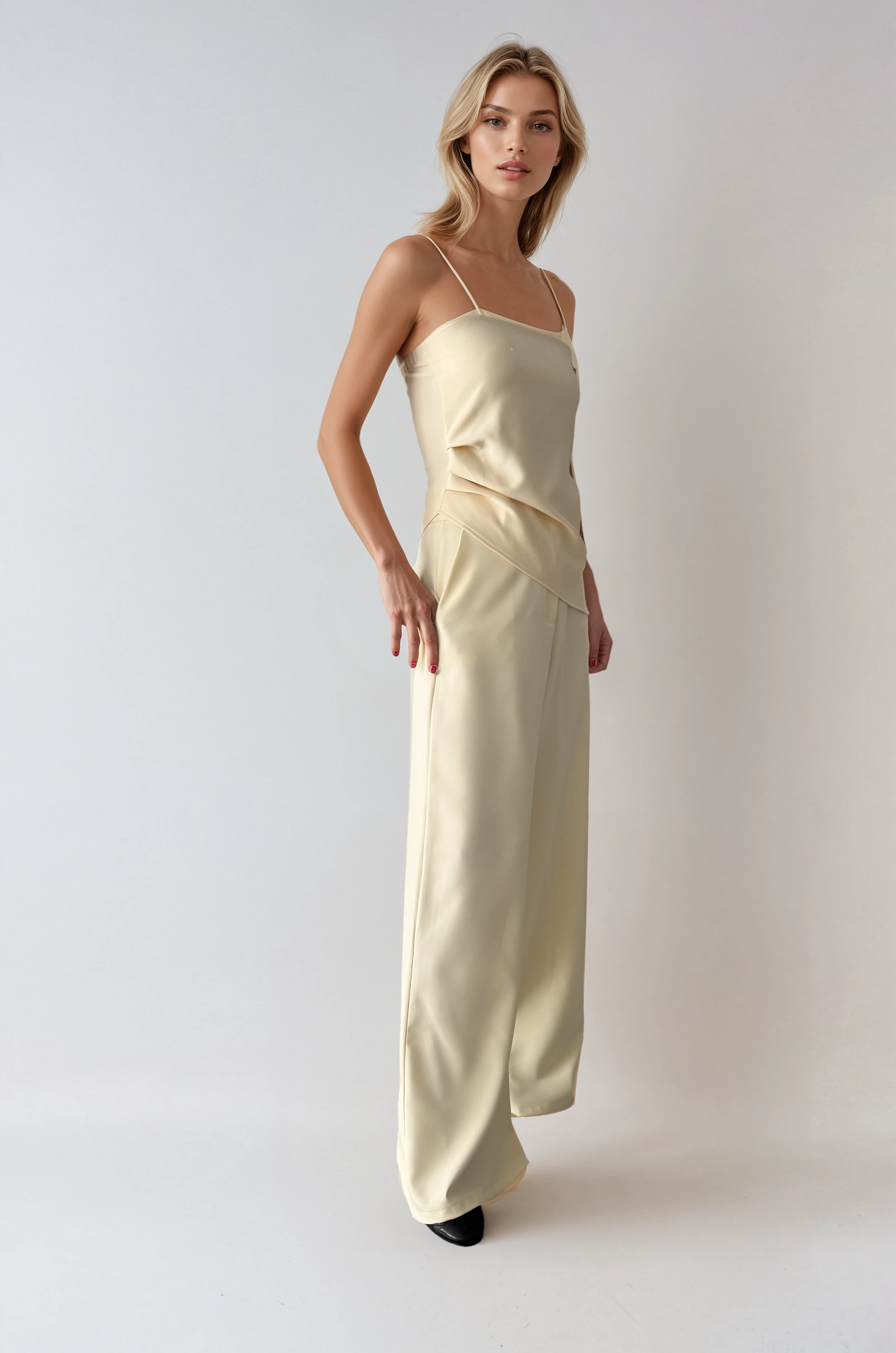 8912 Musculosa Strapless Miu