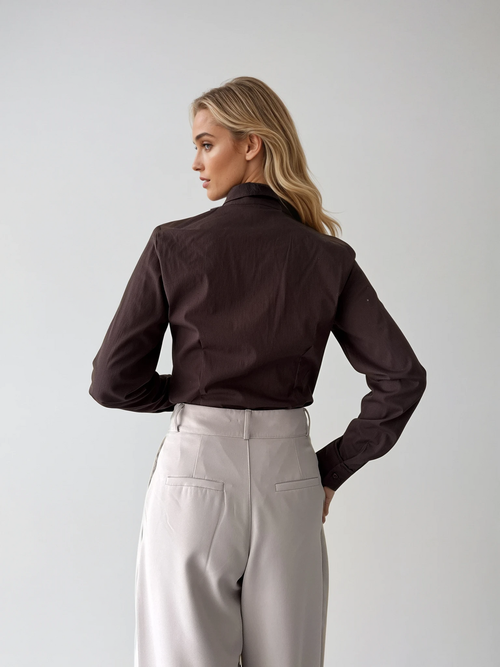 9017 Pantalón Mariposa