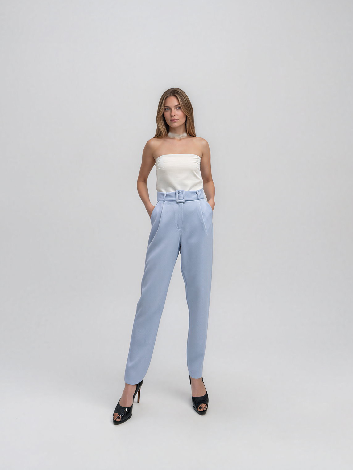 8114 Pantalón Afrodita
