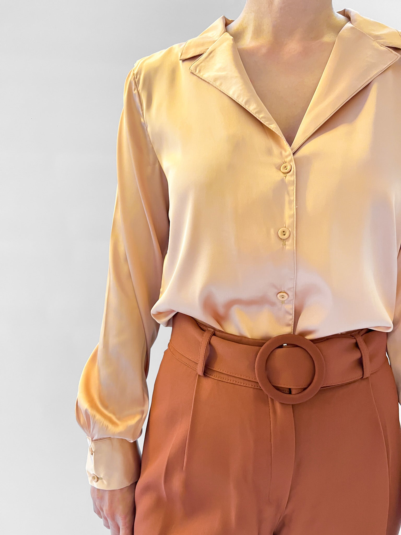 7982 Camisa Satin Seda Sandy