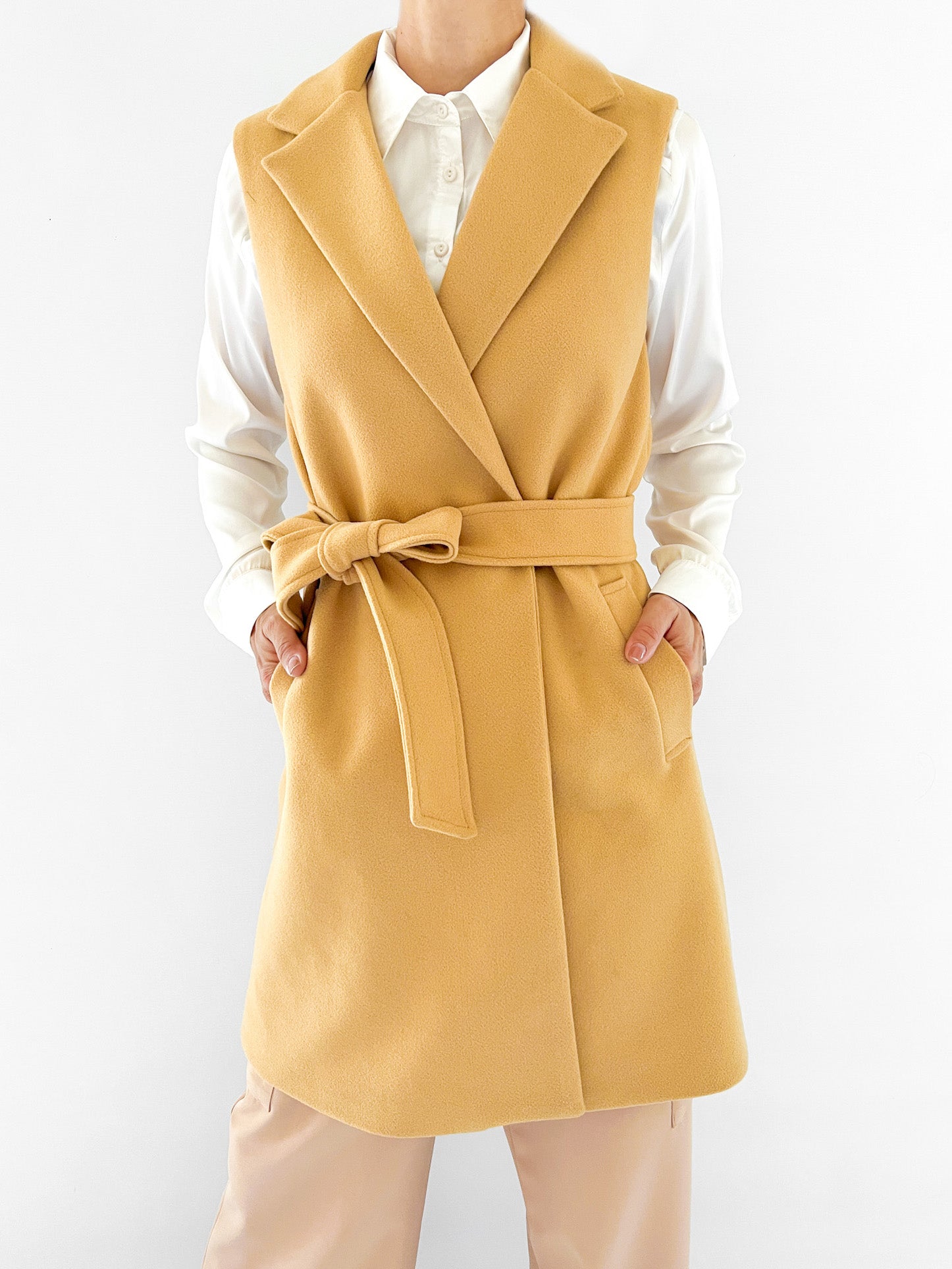 7991  Tapado Chaleco Loewe